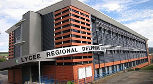 vue du Lycée Bourganeuf (23)